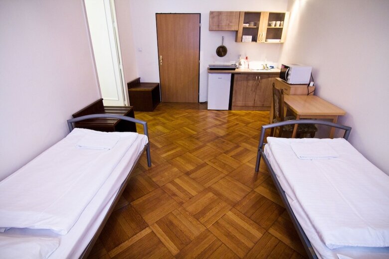 Happy Apartments For Friends