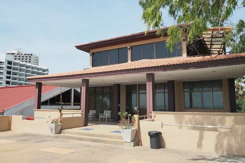 Hotel Sea Breeze Guest House