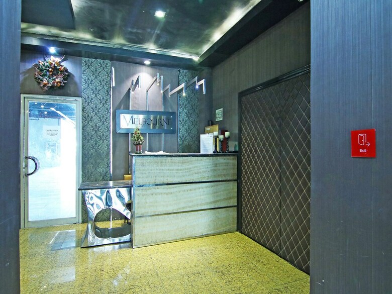 Oyo 105 Melbourne Suites Hotel
