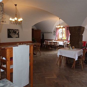 Hostal Hotel Restaurant Alpengl�ck