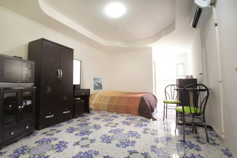 Hostal Nu Phuket Airport Residence