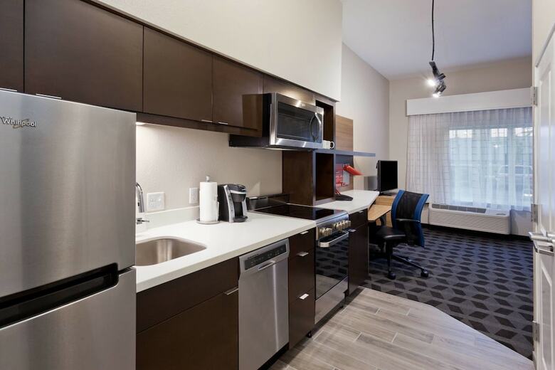 Hotel Towneplace Suites By Marriott Montgomery Eastchase