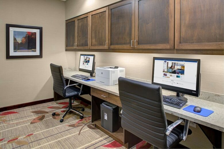 Hotel Hampton Inn And Suites Manchester