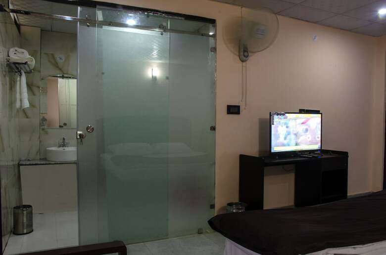 Hotel Corbett Hill Resorts  By Opensky, Lansdowne