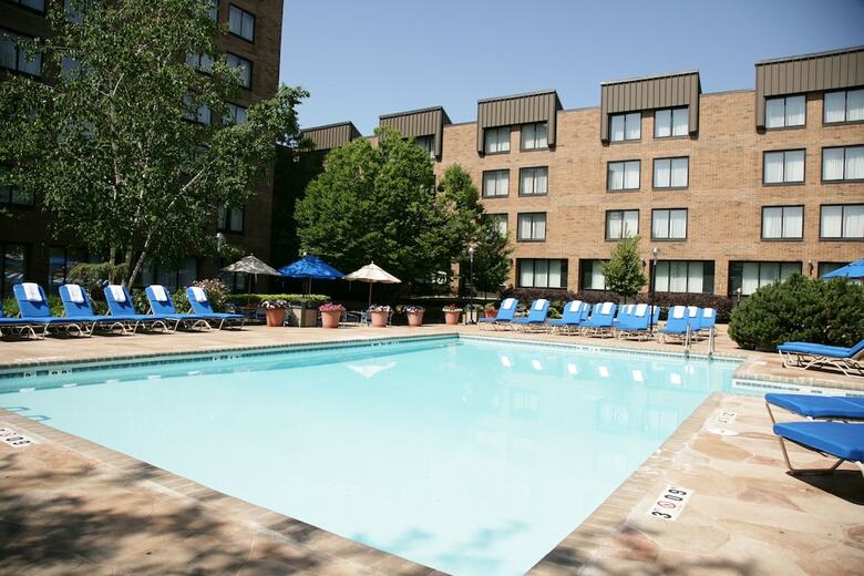 Hotel Doubletree By Hilton Cleveland East Beachwood