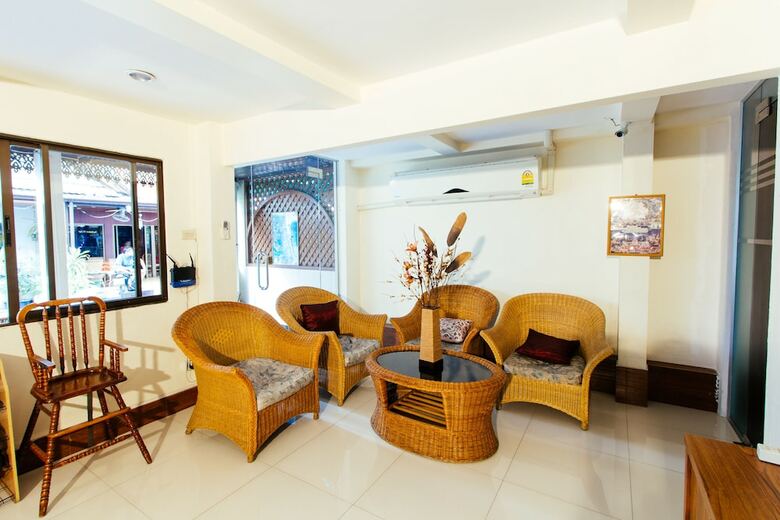 Thipurai Beach Hotel Annex