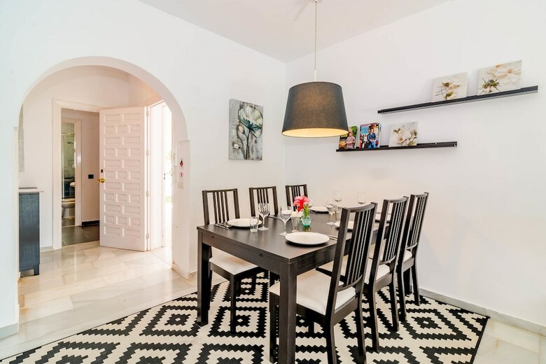 Apartment Los Dragos - Roomservice
