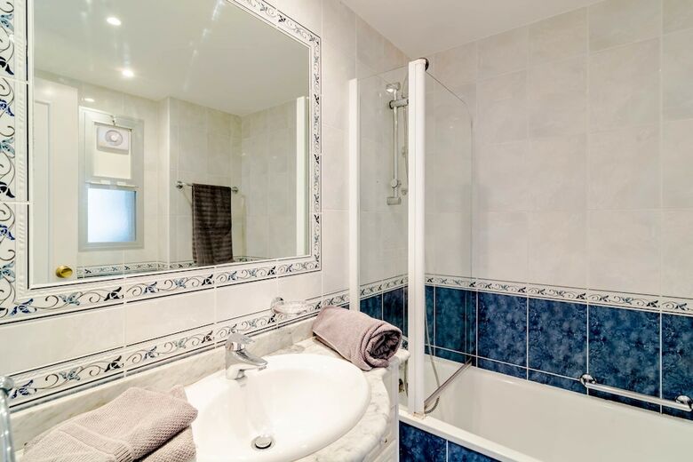 Apartment Los Dragos - Roomservice