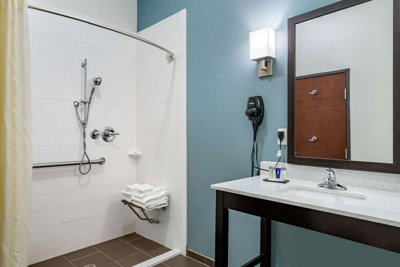 Hotel Sleep Inn & Suites Near Westchase