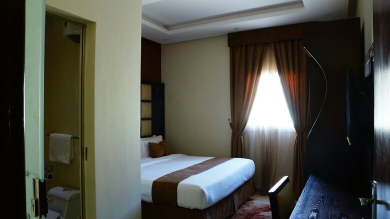 Hotel Naiara Maahad Eledara Elnsaey
