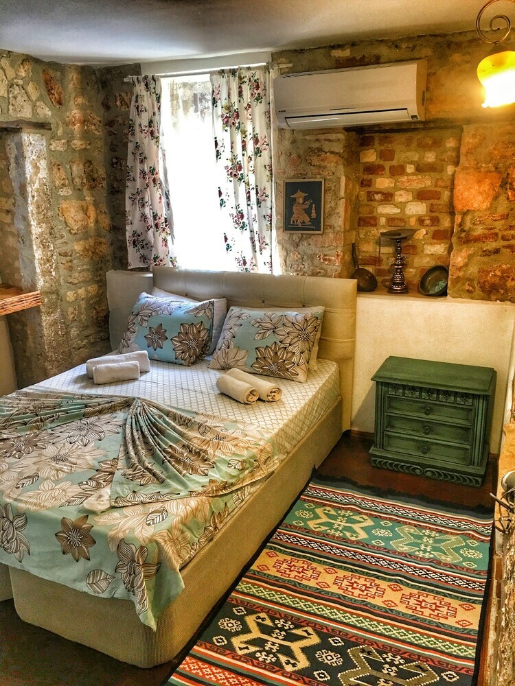 Hotel Parmis Boutique House