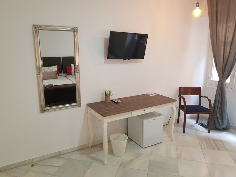 Hostal Fan Suites Duquesa