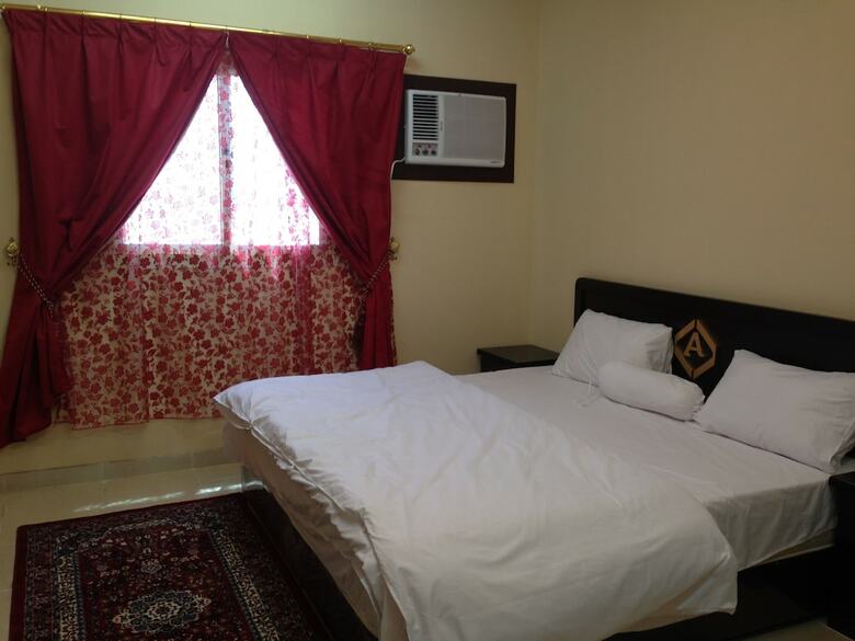 Al Eairy Furnished Apartments Tabuk 1