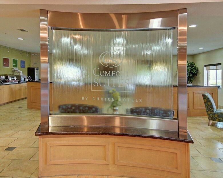 Hotel Comfort Suites Lindale - Tyler North