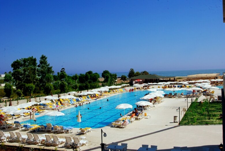Hedef Beach Resort & Spa Hotel - All Inclusive