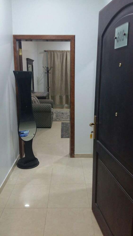 Al Eairy Furnished Apartments Al Ahsa 5