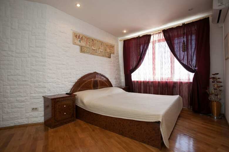Innhome Apartments - Revolution Square