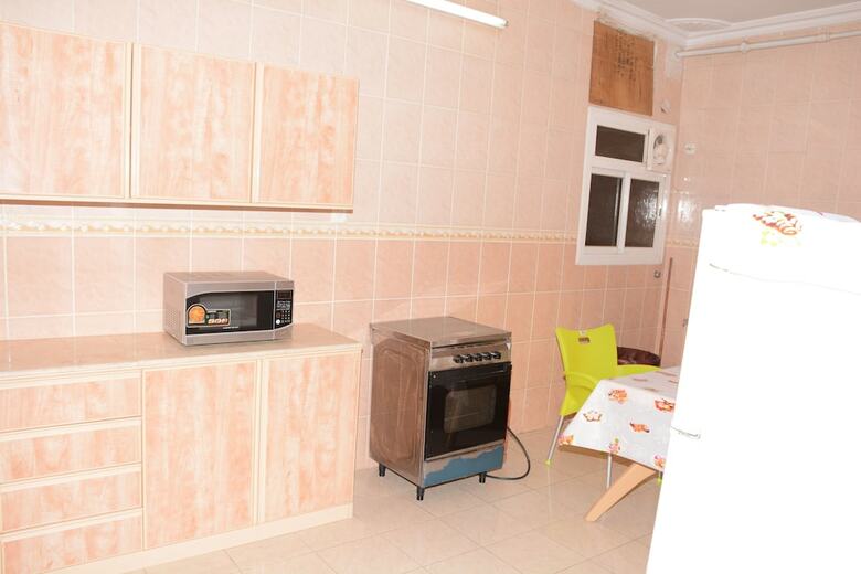 Apartamentos Al Eairy Furnished Apt Al Madinah 2