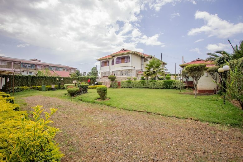 Hotel Ivys Inn Guest House