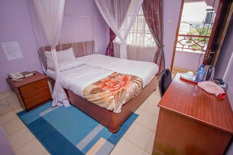 Hotel Ivys Inn Guest House