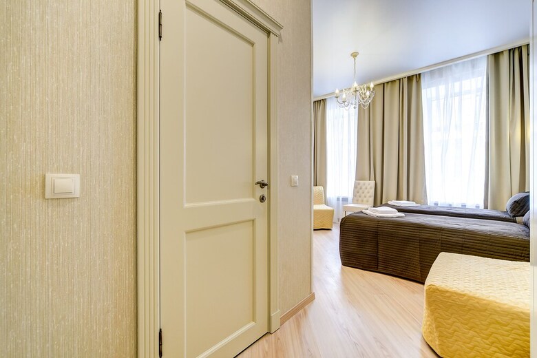 Hotel Guest Rooms At Marata 10