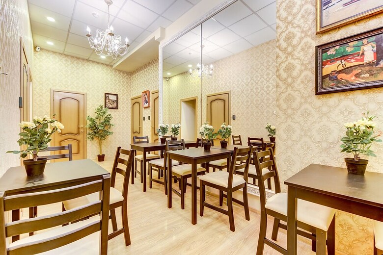 Hotel Guest Rooms At Marata 10