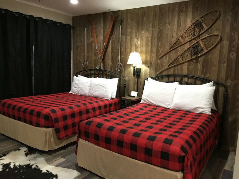 Hotel Glacier Basecamp Lodge