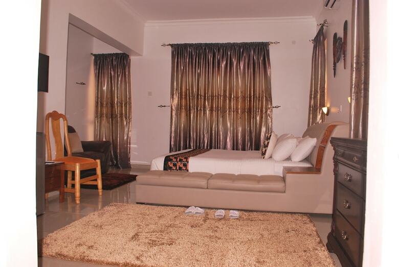 Mowicribs Hotel & Spa