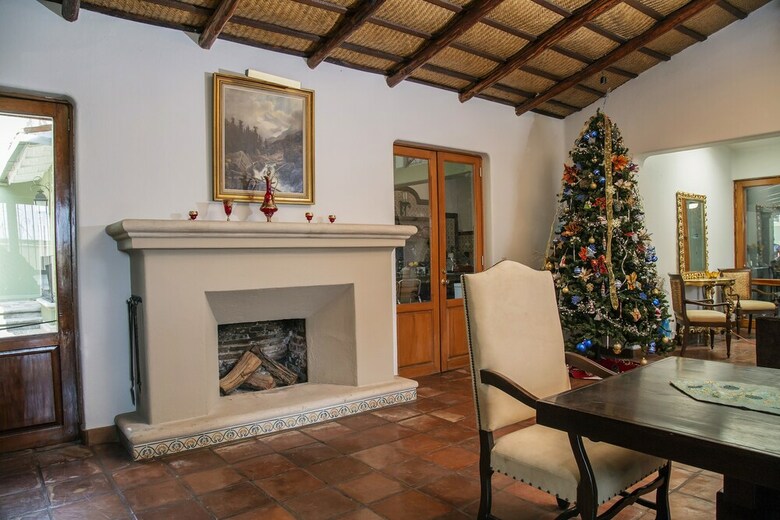 Hacienda Del Lago Boutique Hotel