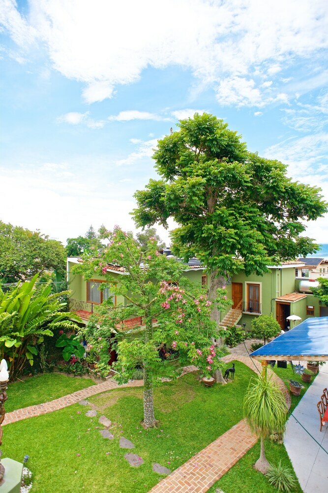 Hacienda Del Lago Boutique Hotel