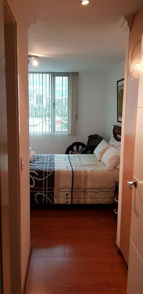Jz Luxury Apartment La Carolina