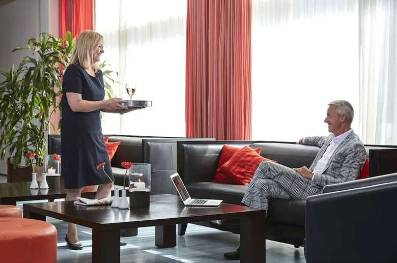 Montra Skaga Hotel