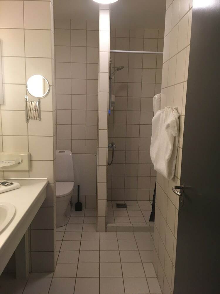 Montra Skaga Hotel