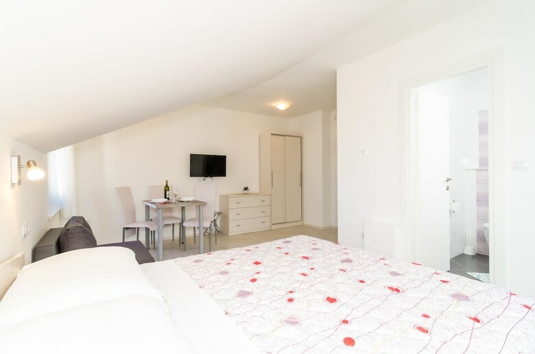 Hotel Cina Apartments