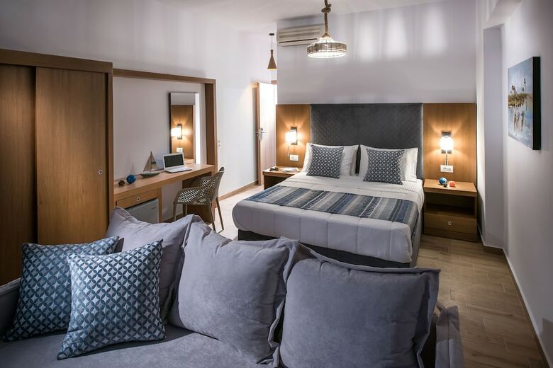 Hotel Yianna Caravel