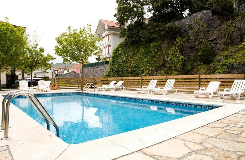 Aparthotel Apartamentos Los Arces