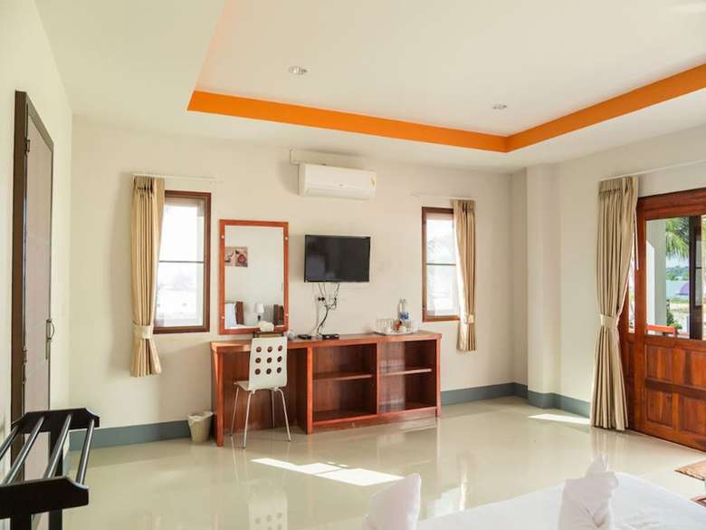 Hotel Breeze Bay Villa