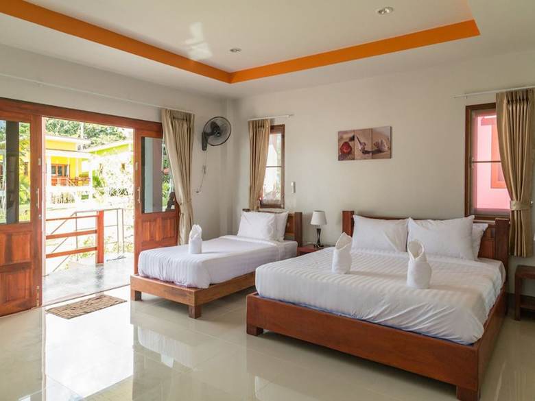 Hotel Breeze Bay Villa