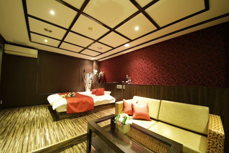 Hotel Mint Premium - Adult Only
