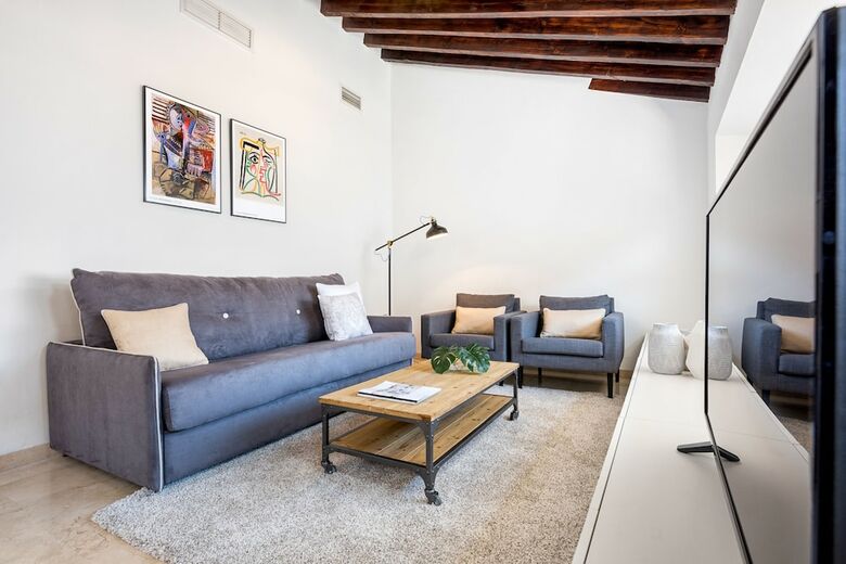 Apartamentos Iloftmalaga City Center
