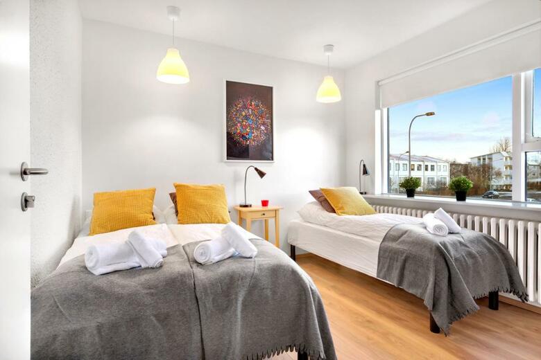 Hotel L�kur Guesthouse