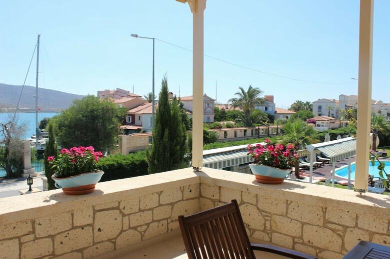 Hotel Alacati Marina Palace Otel