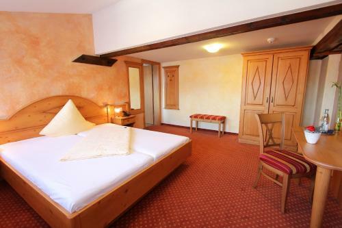 Weinhotel / Gasthaus Zur Sonne