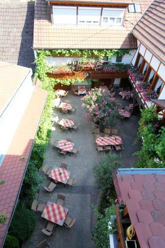 Weinhotel / Gasthaus Zur Sonne
