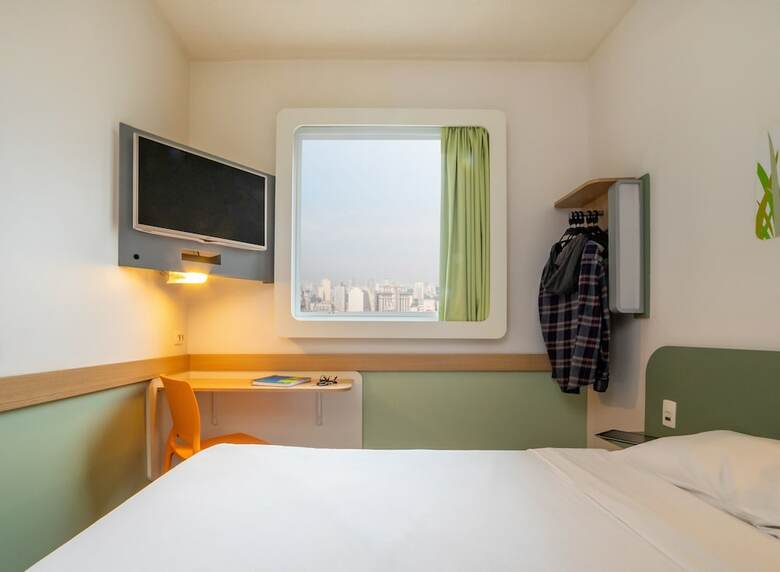 Hotel Ibis Budget Sp Frei Caneca