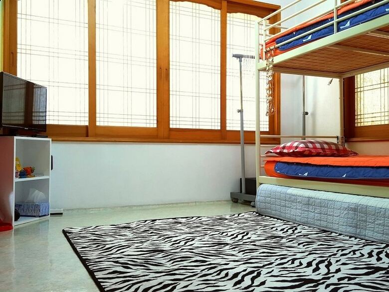 Hostal Captain Jeju Guesthouse - Hostel