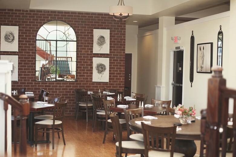 Posada Sheridan Livery Inn & Restaurant