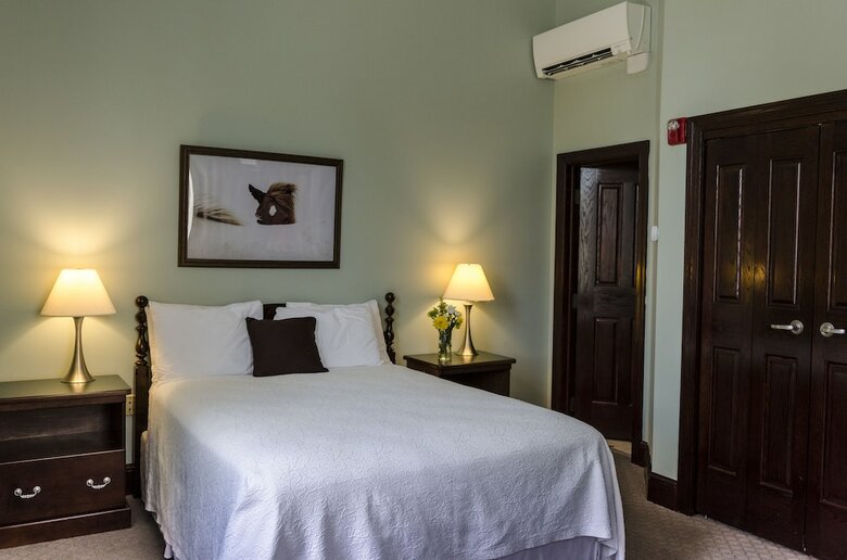 Posada Sheridan Livery Inn & Restaurant