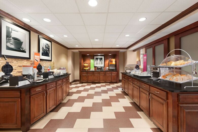 Hotel Hampton Inn Suites Opelika I85 Auburn Area