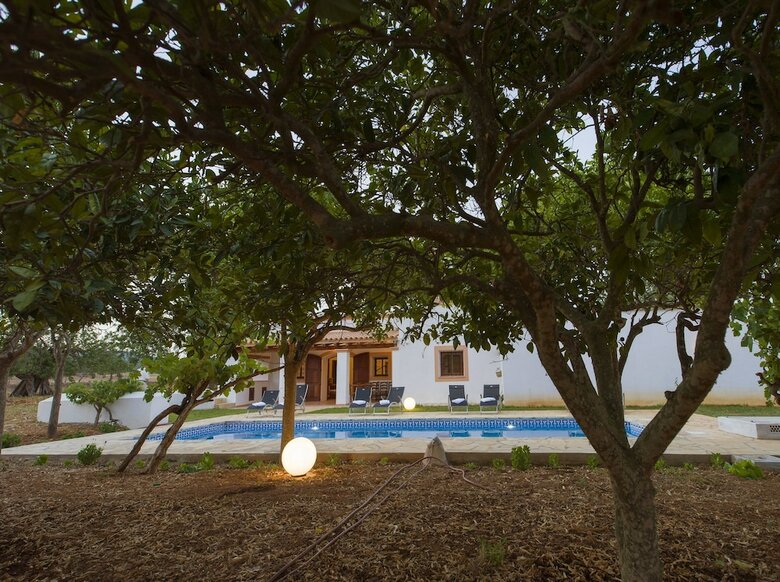 Villa Can Cama